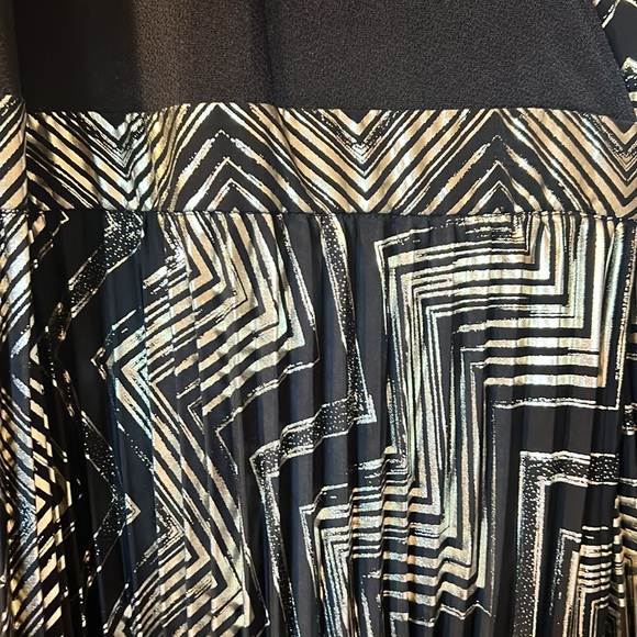 LuLaRoe Holiday Elegant collection dress - Picture 2 of 2